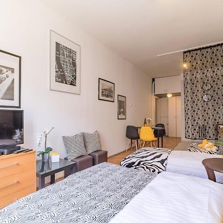 Rent like home - Oławska 1 Wrocław Zewnętrze zdjęcie